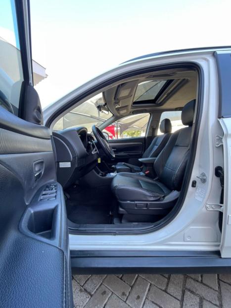 MITSUBISHI Outlander 2.0 16V 4P AUTOMTICO, Foto 19
