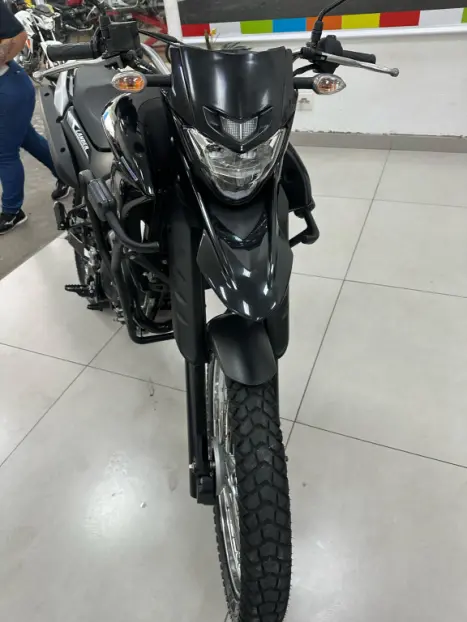 YAMAHA XTZ 250 LANDER, Foto 4