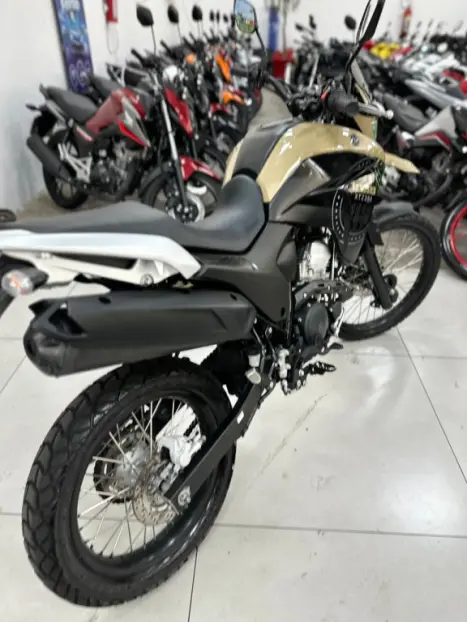 YAMAHA XTZ 250 LANDER, Foto 4