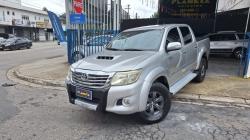 TOYOTA Hilux Caminhonete 3.0 4P 4X4 SRV TURBO DIESEL CABINE DUPLA AUTOMTICO