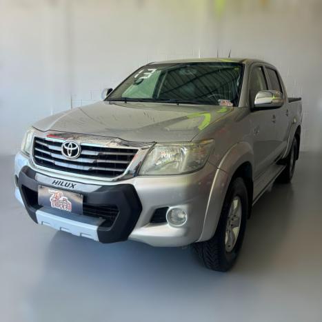 TOYOTA Hilux Caminhonete 2.7 16V 4P SRV FLEX 4X4  CABINE DUPLA AUTOMTICO, Foto 1