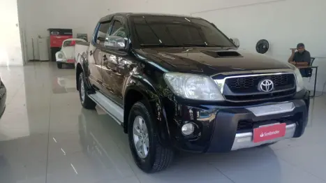 TOYOTA Hilux Caminhonete 3.0 4P 4X4 SRV TURBO DIESEL CABINE DUPLA AUTOMTICO, Foto 1