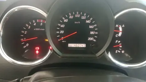 TOYOTA Hilux Caminhonete 3.0 4P 4X4 SRV TURBO DIESEL CABINE DUPLA AUTOMTICO, Foto 5