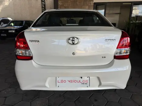 TOYOTA Etios Sedan 1.5 16V 4P FLEX XLS AUTOMTICO, Foto 5