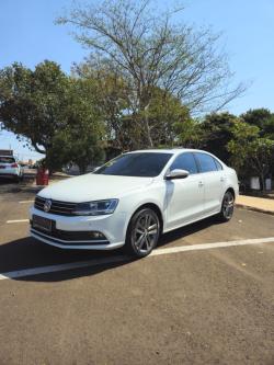 VOLKSWAGEN Jetta 2.0 4P TSI HIGHLINE 211 CV AUTOMTICO