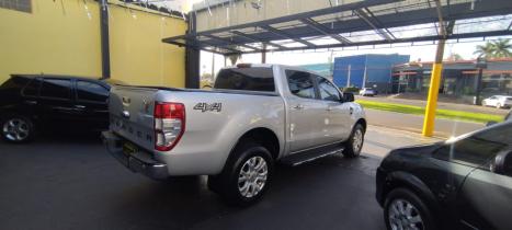 FORD Ranger 3.2 20V XLT 4X4 CABINE DUPLA TURBO DIESEL AUTOMTICO, Foto 3