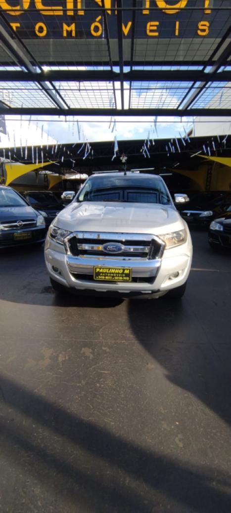 FORD Ranger 3.2 20V XLT 4X4 CABINE DUPLA TURBO DIESEL AUTOMTICO, Foto 4