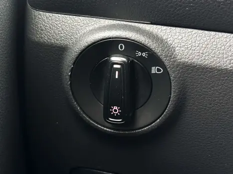 VOLKSWAGEN Voyage 1.0 4P FLEX, Foto 9