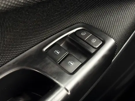 VOLKSWAGEN Voyage 1.0 4P FLEX, Foto 10