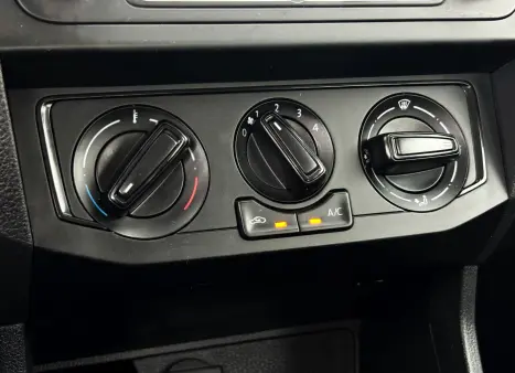 VOLKSWAGEN Voyage 1.0 4P FLEX, Foto 12