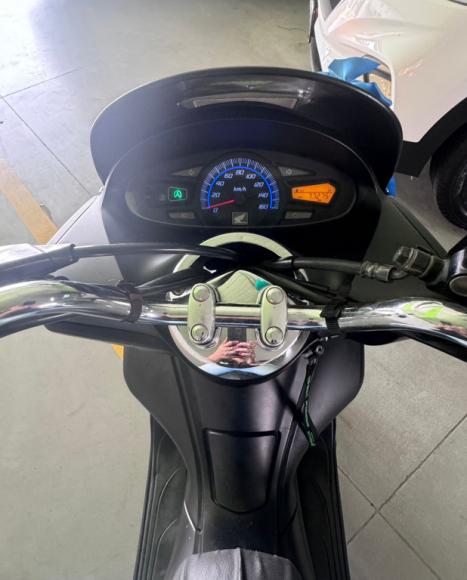 HONDA PCX 150 DLX, Foto 3