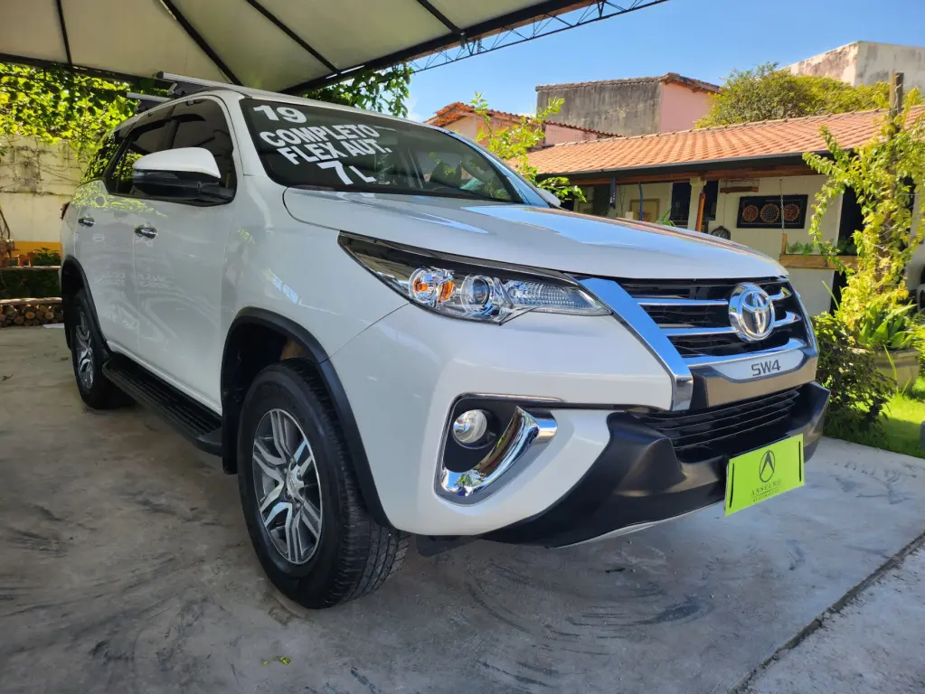 Toyota hilux Sw4 2.7 16v 4p Flex Srv 7 Lugares Automático 2019