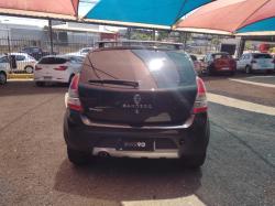 RENAULT Sandero 1.6 16V 4P FLEX STEPWAY AUTOMTICO