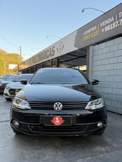 VOLKSWAGEN Jetta 2.0 4P CONFORTLINE TIPTRONIC AUTOMTICO