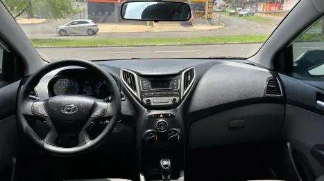 HYUNDAI HB 20 Sedan 1.6 16V 4P FLEX COMFORT PLUS AUTOMTICO, Foto 8