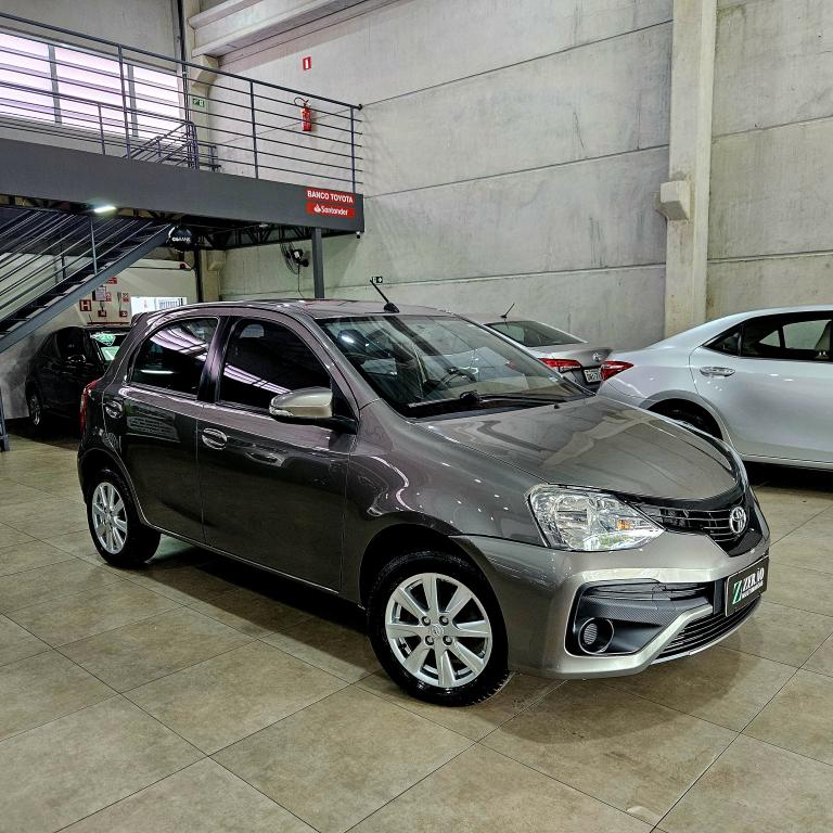 Toyota etios Hatch 1.5 16v 4p Flex X Plus Automático 2019