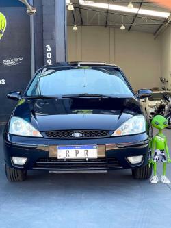 FORD Focus Sedan 2.0 16V 4P GHIA