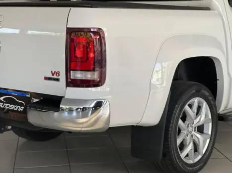 VOLKSWAGEN Amarok 3.0 V6 CABINE DUPLA HIGHLINE 4X4 TURBO INTERCOOLER AUTOMTICO, Foto 6