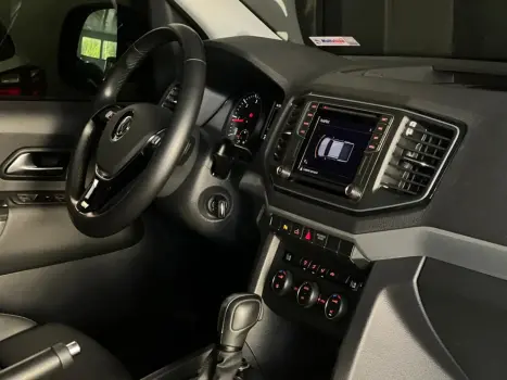 VOLKSWAGEN Amarok 3.0 V6 CABINE DUPLA HIGHLINE 4X4 TURBO INTERCOOLER AUTOMTICO, Foto 15