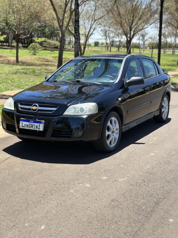 CHEVROLET Astra Hatch - Foto