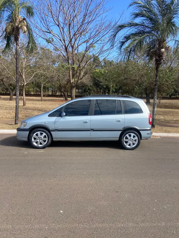 CHEVROLET Zafira - Foto
