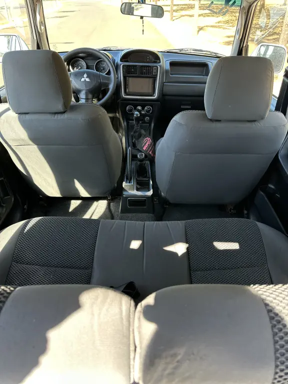 MITSUBISHI Pajero TR4 - Foto