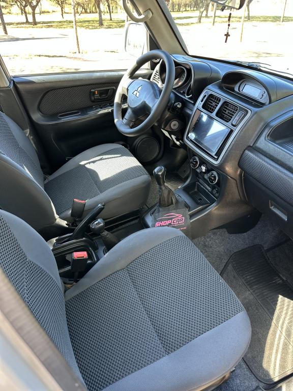 MITSUBISHI Pajero TR4 - Foto