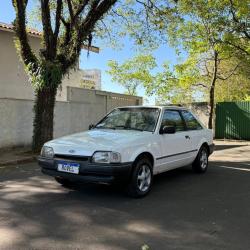 FORD Escort 1.6 GL