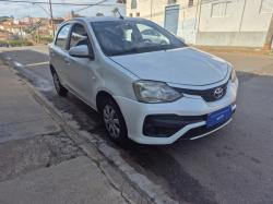 TOYOTA Etios Hatch 1.3 16V 4P FLEX X AUTOMTICO