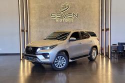 TOYOTA Hilux SW4 2.8 4P SRX 4X4 TURBO DIESEL AUTOMTICO