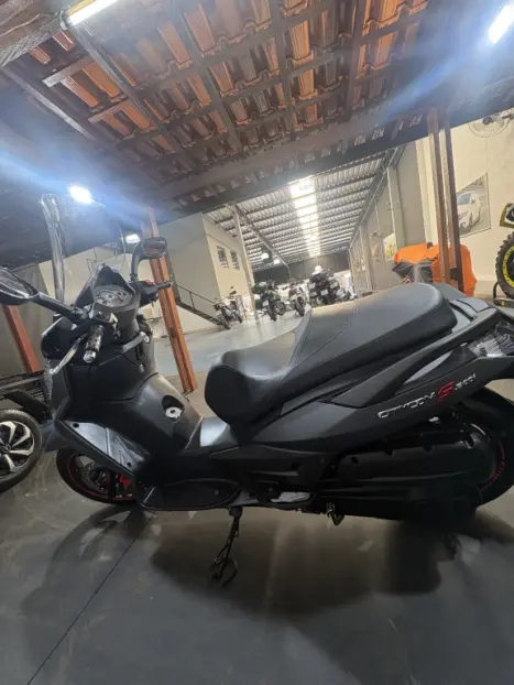 DAFRA Citycom 300 I , Foto 2