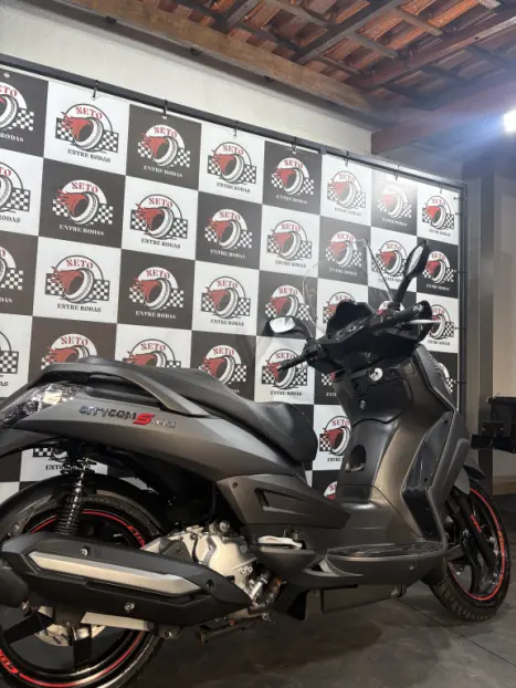 DAFRA Citycom 300 I , Foto 4