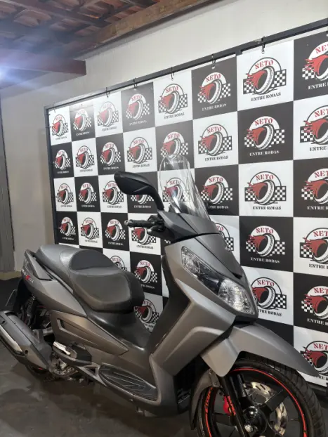 DAFRA Citycom 300 I , Foto 5