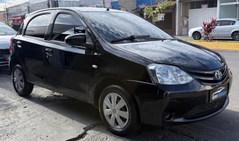 TOYOTA Etios Hatch 1.3 16V 4P FLEX X, Foto 2