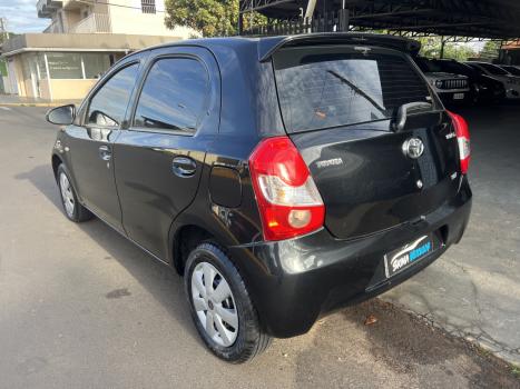 TOYOTA Etios Hatch 1.3 16V 4P FLEX X, Foto 3