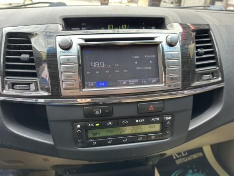 TOYOTA Hilux SW4 3.0 16V 4P SRV 4X4 7 LUGARES TURBO DIESEL AUTOMTICO, Foto 15