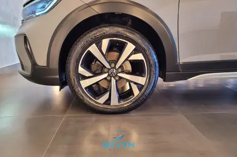 VOLKSWAGEN Nivus 1.0 4P FLEX 200 TSI HIGHLINE TURBO AUTOMTICO, Foto 17