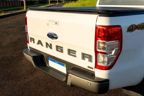 FORD Ranger 2.2 16V XLS DIESEL 4X4 CABINE DUPLA AUTOMTICO, Foto 4