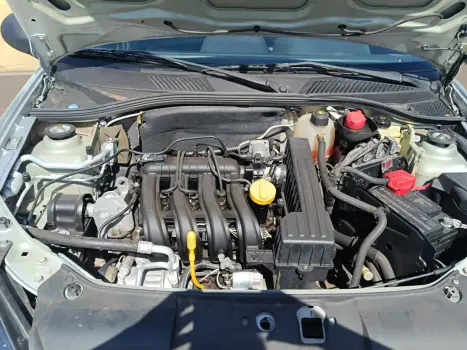 RENAULT Clio Hatch 1.0 16V 4P FLEX EXPRESSION, Foto 7