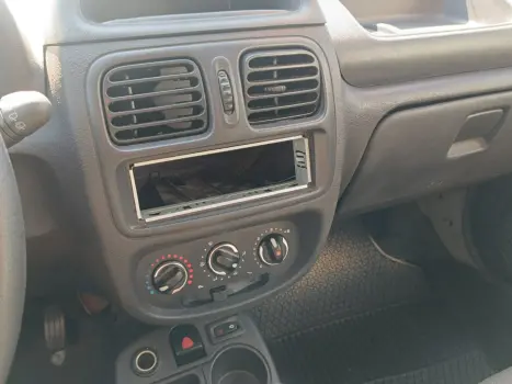 RENAULT Clio Hatch 1.0 16V 4P FLEX EXPRESSION, Foto 11