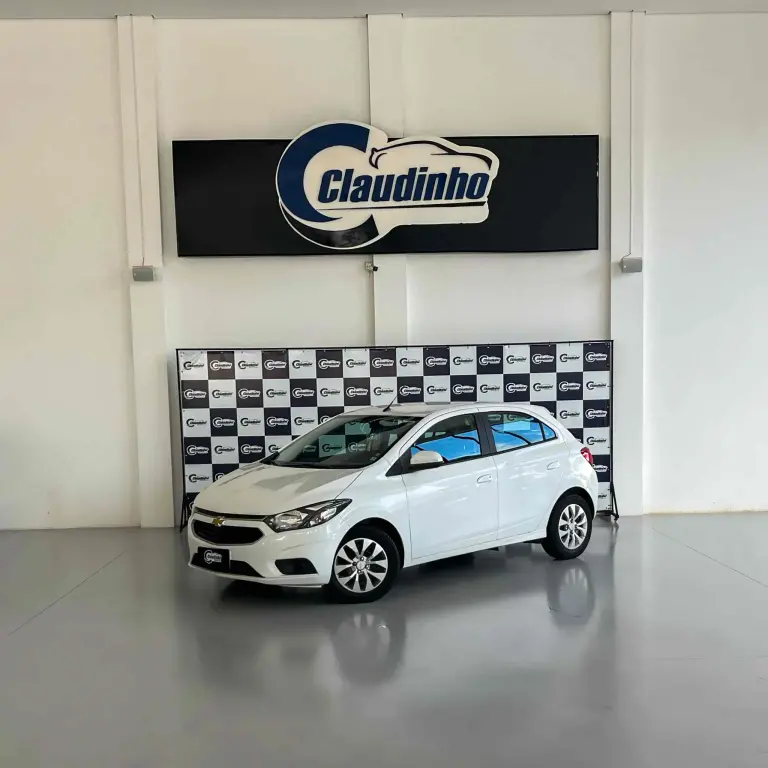 Chevrolet onix Hatch 1.4 4p Flex Lt 2018