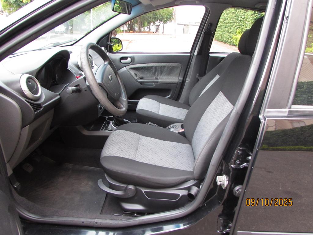 FORD Fiesta Hatch - Foto