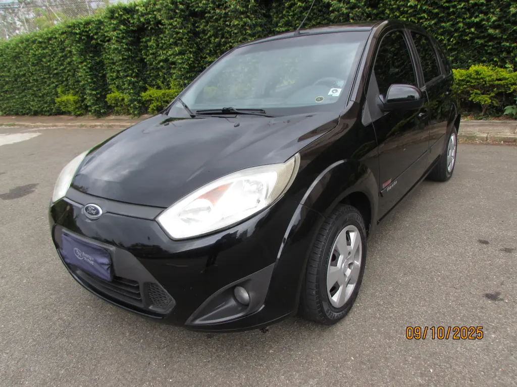 FORD Fiesta Hatch - Foto