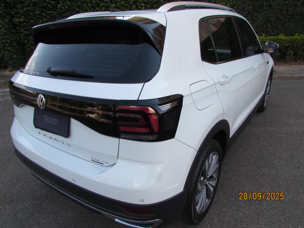 VOLKSWAGEN T-Cross - Foto
