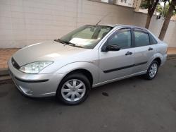 FORD Focus Sedan 1.6 4P GL