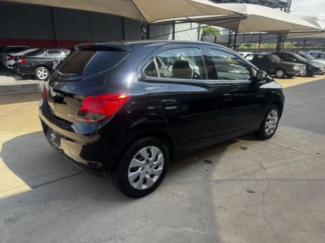 CHEVROLET Onix Hatch 1.4 4P FLEX LT, Foto 3