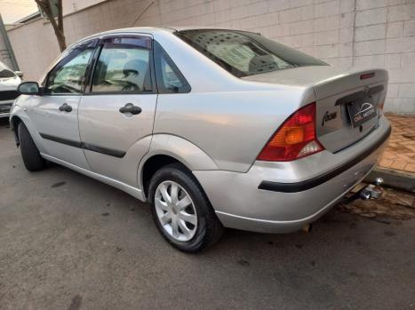 FORD Focus Sedan 1.6 4P GL, Foto 3