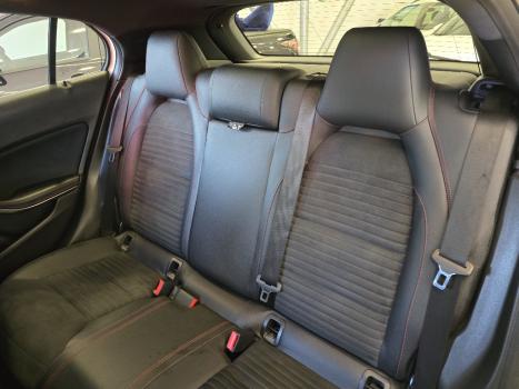 MERCEDES-BENZ GLA 250 2.0 16V 4P SPORT TURBO AUTOMTICO, Foto 17