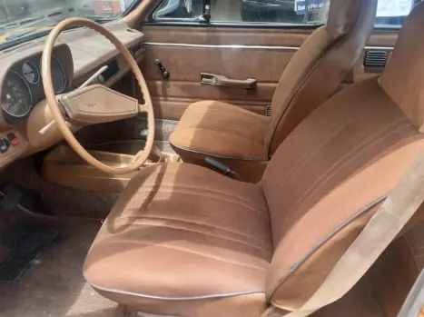 VOLKSWAGEN Passat 1.6 LS, Foto 16