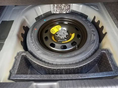 VOLKSWAGEN Virtus 1.0 4P 200 TSI FLEX COMFORTLINE AUTOMTICO, Foto 9